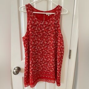 Max Studio size L sleeveless blouse. Red floral. Handkerchief hemline.